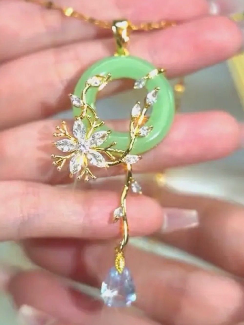 Gold Floral Vine Jade Circle Pendant Necklace.